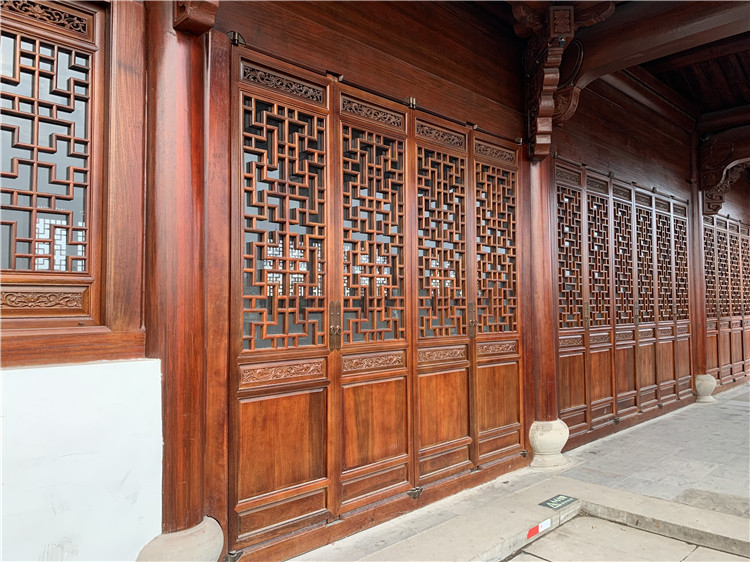 仿古門(mén)窗